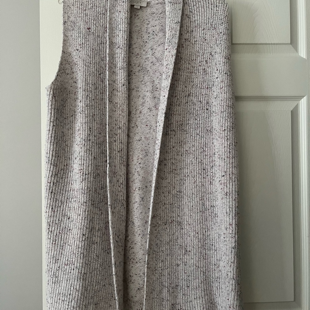 Sleeveless open tunic sweater vest